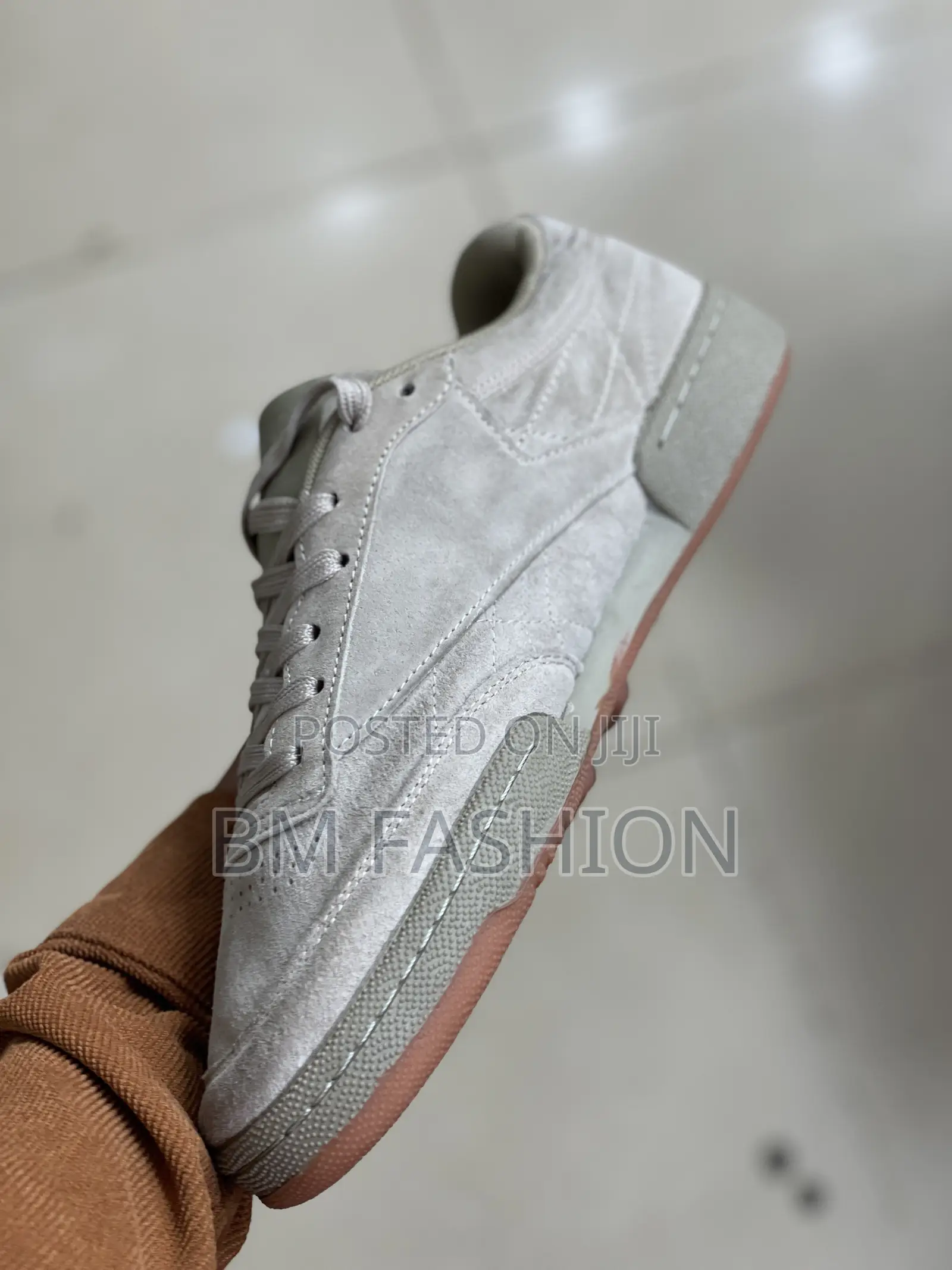 Reebok Mens Khaki Suede Casual Low Key