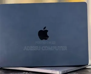 New Laptop Apple MacBook Air 2022 M2 16GB Apple M2 SSD 512GB