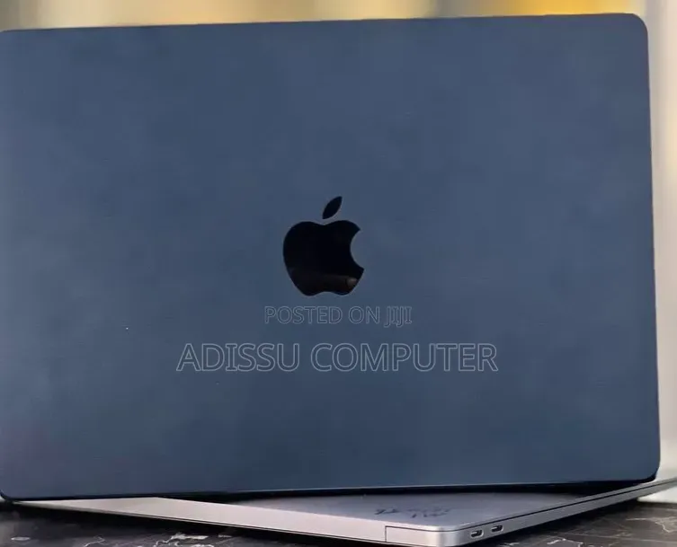 New Laptop Apple MacBook Air 2022 M2 16GB Apple M2 SSD 512GB