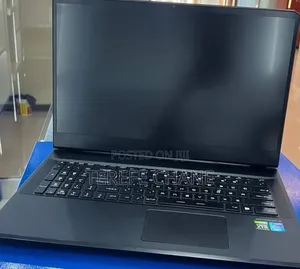 New Laptop MSI GP75 Leopard 16GB Intel Core i7 SSD 1T