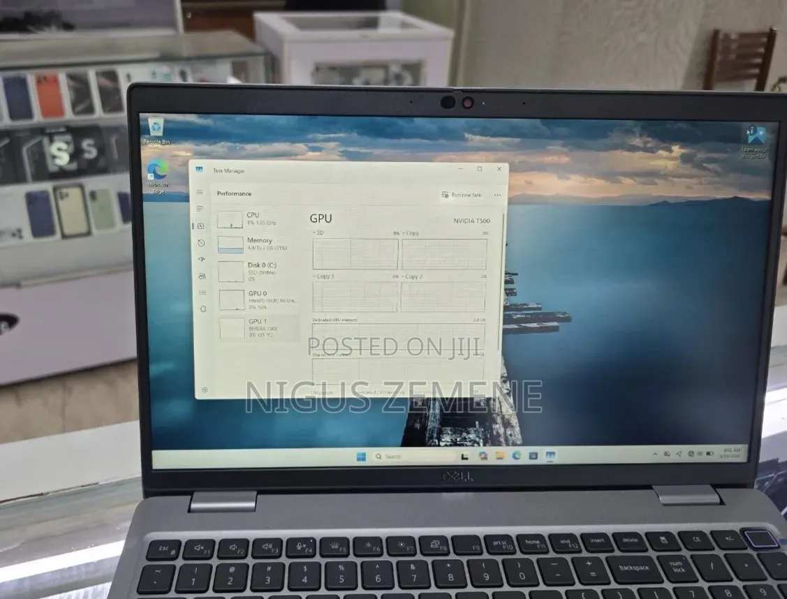 New Laptop Dell Precision 3560 16GB Intel Core i7 SSD 512GB