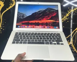 New Laptop Apple MacBook Air 2017 8GB Intel Core i5 SSD 256GB