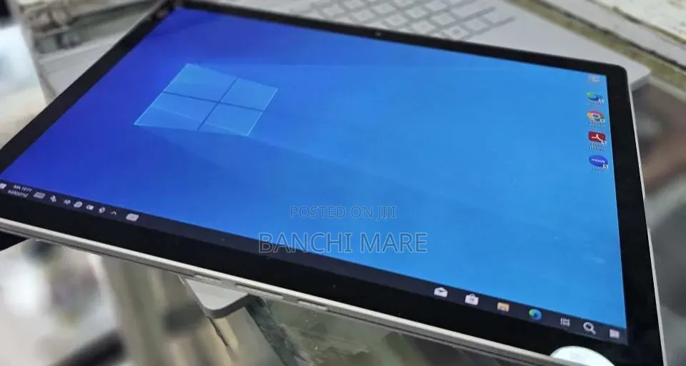 New Laptop Microsoft Surface Book 3 16GB Intel Core i7 SSD 256GB