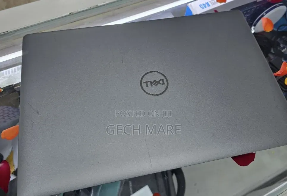 New Laptop Dell Precision 5540 8GB Intel Core i7 SSD 512GB