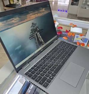 New Laptop Dell Precision 5540 8GB Intel Core i7 SSD 512GB