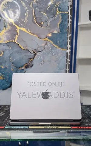 New Laptop Apple MacBook Pro 2021 M1 32GB Apple M1 SSD 1T