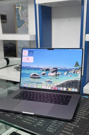 New Laptop Apple MacBook Pro 2021 M1 32GB Apple M1 Pro SSD 512GB