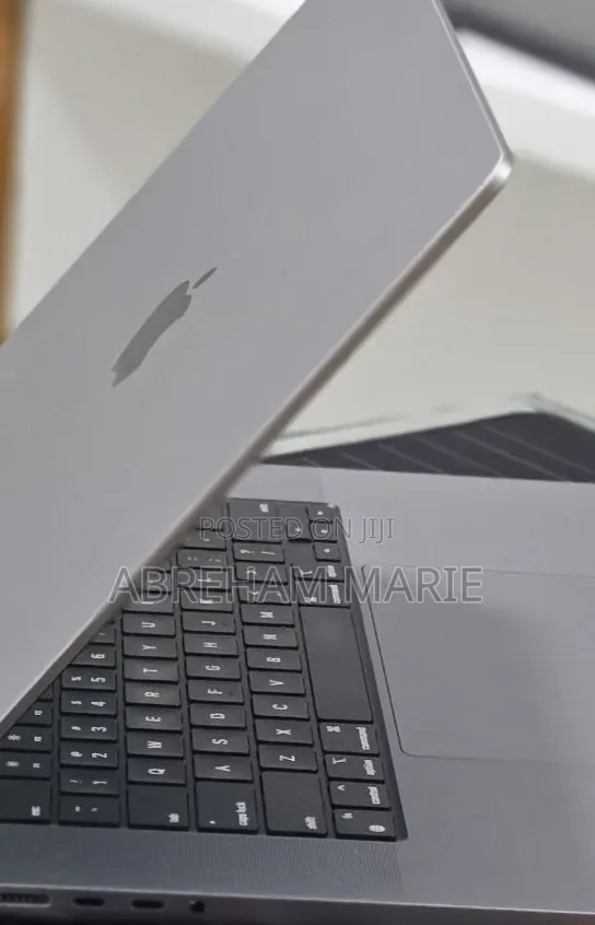 New Laptop Apple MacBook Pro 2023 M2 Pro 16GB Intel Core M2 SSD 512GB