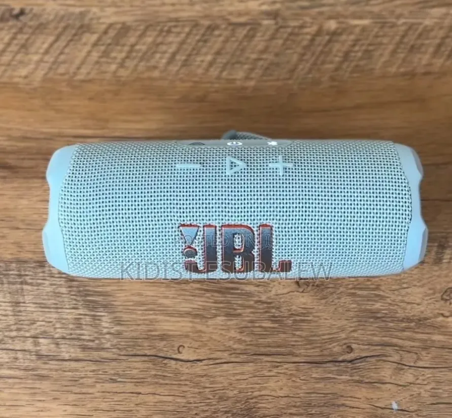 JbL Flip 7 Portable Waterproof Bluetooth Speaker