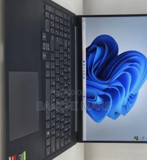 New Laptop Lenovo IdeaPad 720S 16GB AMD Ryzen 7 SSD 512GB