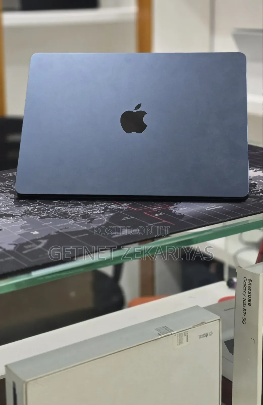 New Laptop Apple MacBook Air 2022 M2 16GB Apple M2 SSD 256GB