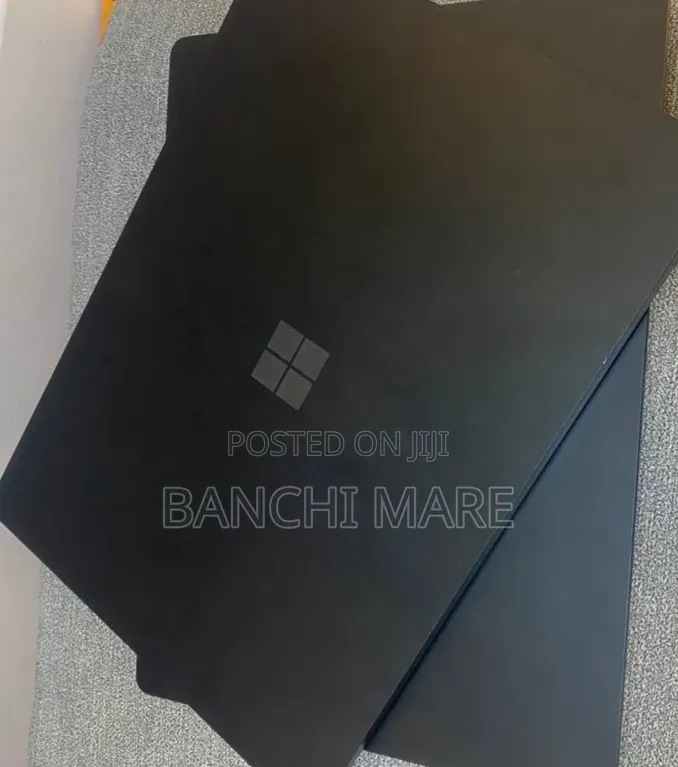 New Laptop Microsoft Surface 16GB Intel Core i7 SSD 512GB
