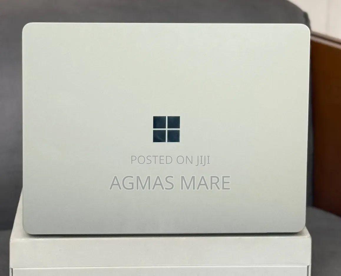 New Laptop Microsoft 16GB Qualcomm Snapdragon X Plus SSD 256GB