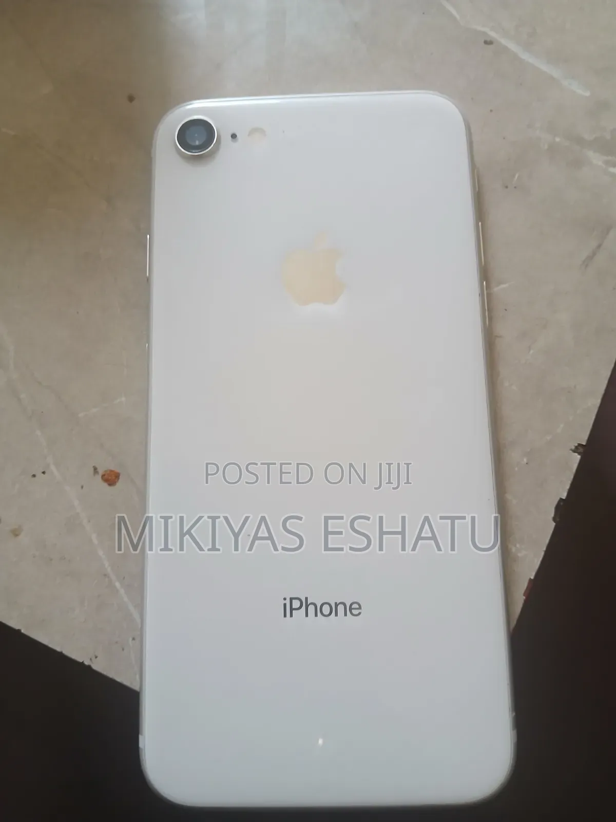 New Apple iPhone 8 64 GB White