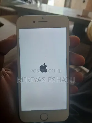 New Apple iPhone 8 64 GB White