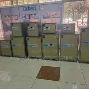 Sav Box Mad in Korey