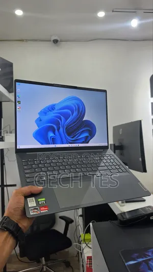 New Laptop Lenovo IdeaPad 330 16GB AMD Ryzen 7 SSD 512GB