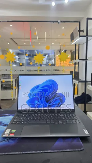 New Laptop Lenovo IdeaPad 330 16GB AMD Ryzen 7 SSD 512GB