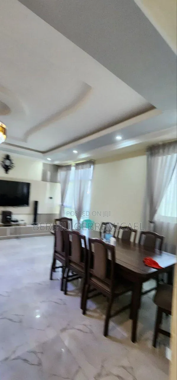 3bdrm Condo in 49, Yeka for sale