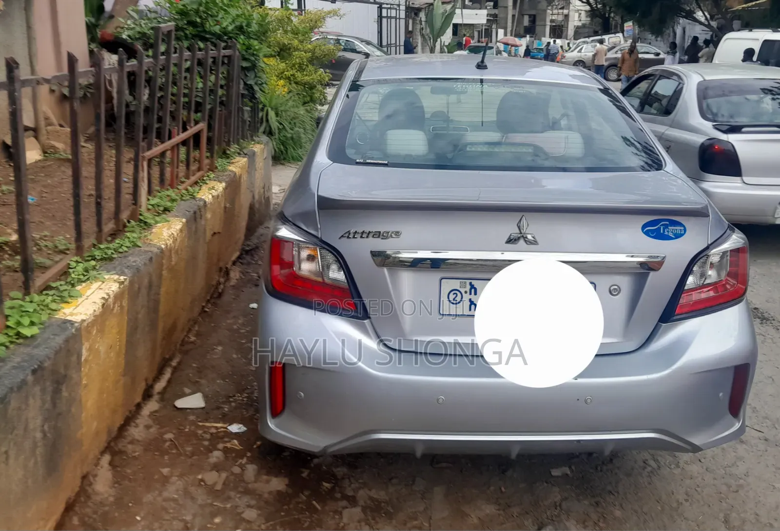Mitsubishi Attrage 2022 Silver