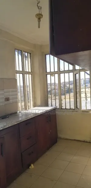 1bdrm Condo in ፀበል, Yeka for sale
