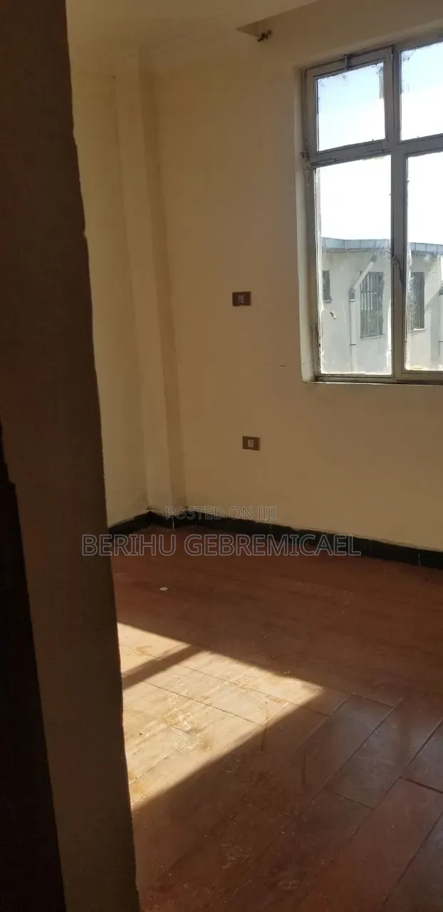 1bdrm Condo in ፀበል, Yeka for sale
