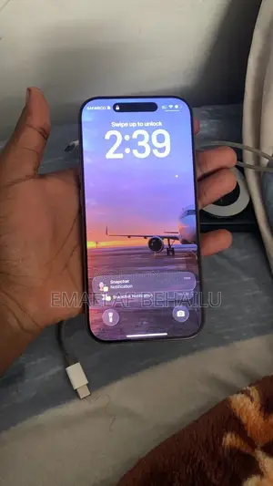 Apple iPhone 16 Pro 128 GB Gold