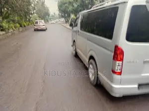 Toyota HiAce 2007 Silver