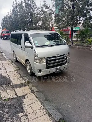 Toyota HiAce 2007 Silver