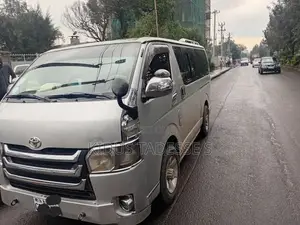 Toyota HiAce 2007 Silver