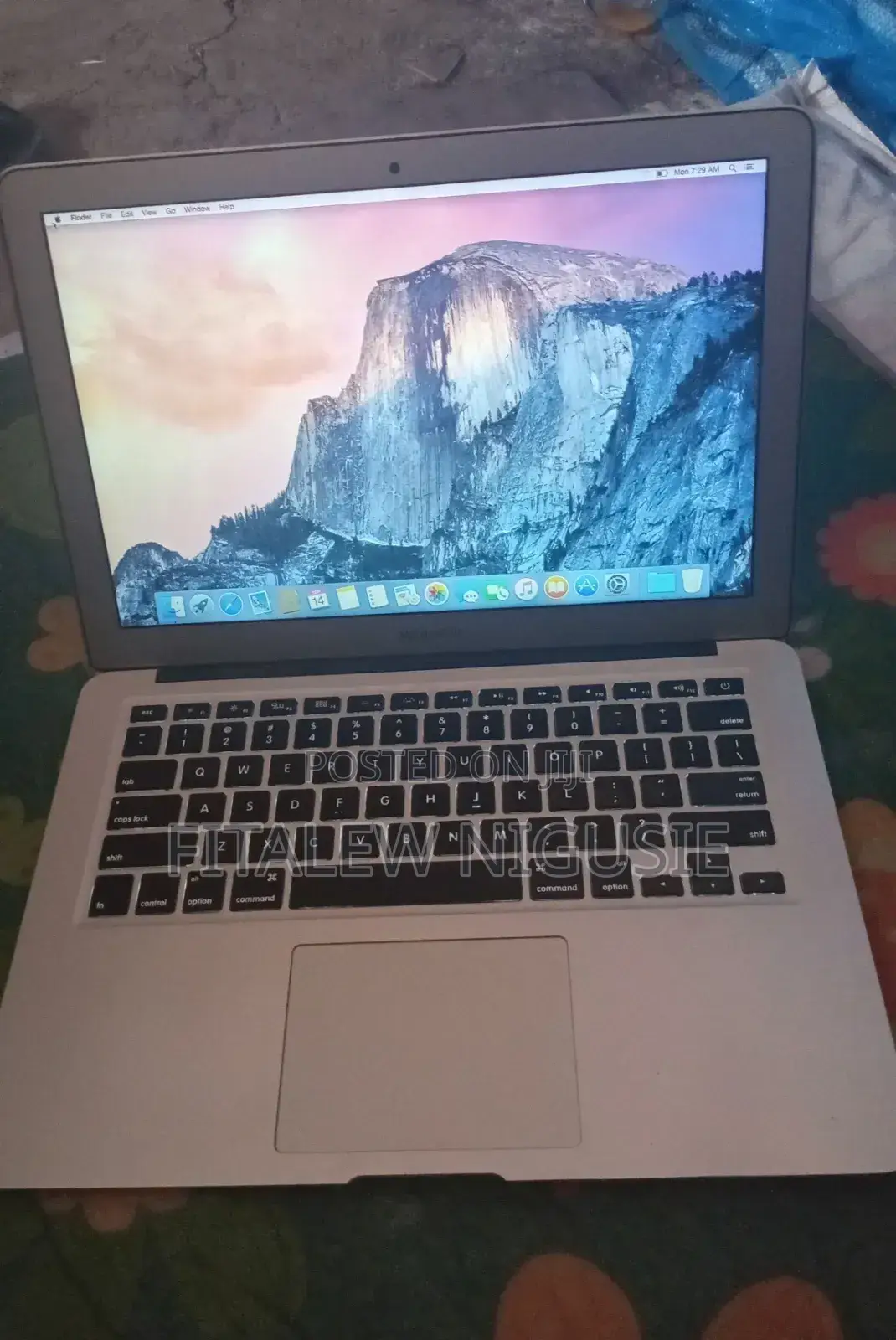 New Laptop Apple MacBook Air 2017 8GB Intel Core i7 SSD 128GB
