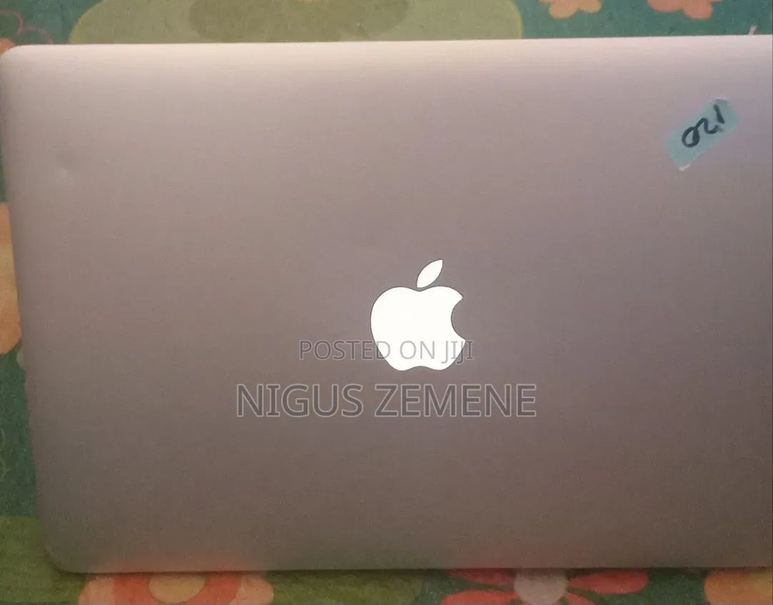New Laptop Apple MacBook Air 2017 8GB Intel Core i7 SSD 128GB