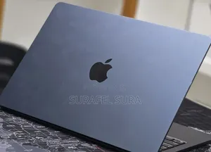 New Laptop Apple MacBook Air 2022 M2 16GB Apple M2 SSD 256GB