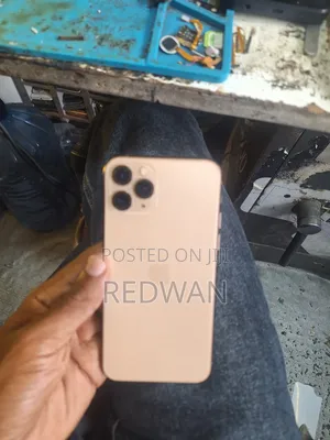 Apple iPhone 11 Pro 64 GB Gold