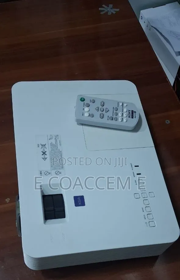 Sony Projector
Model Name VPL-Dx220