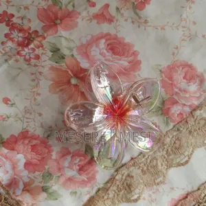 Cute Flower Hair Claw Clips – 5 Pieces