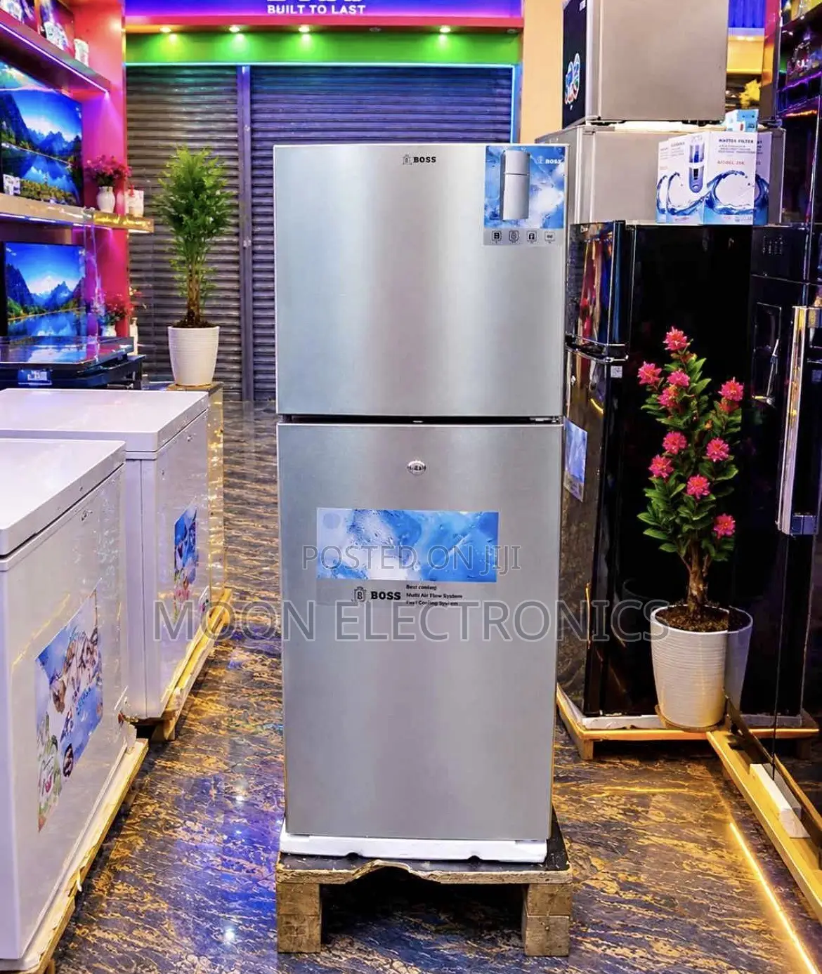 BOSS 400 Model Refrigerator