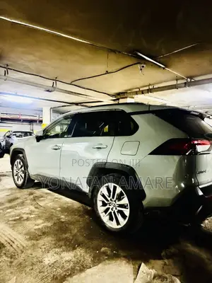 Toyota RAV4 Limited AWD 2024