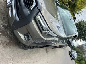 Toyota Hilux 2021 Gray