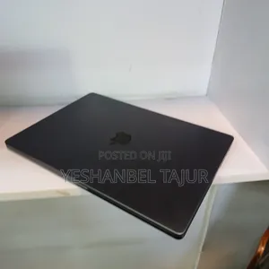 New Laptop Apple MacBook Pro 2023 M3 Pro 18GB Apple M3 Pro SSD 512GB
