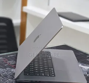 New Laptop Apple MacBook Pro 2023 M2 Pro 16GB Apple M2 SSD 512GB