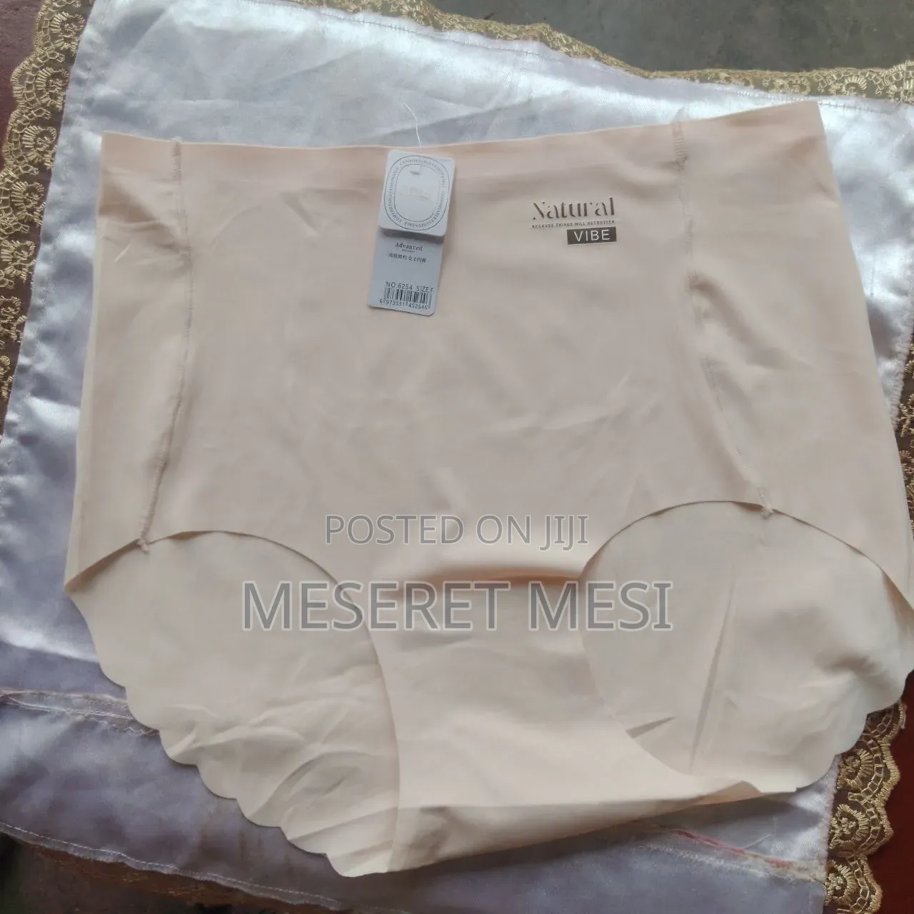 Women’s Seamless High-Waist Panty – Light Pink