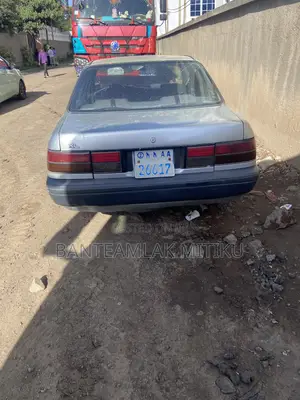 Toyota Carina 1.6 FWD Sedan 1989 Silver