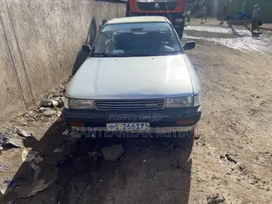 Toyota Carina 1.6 FWD Sedan 1989 Silver