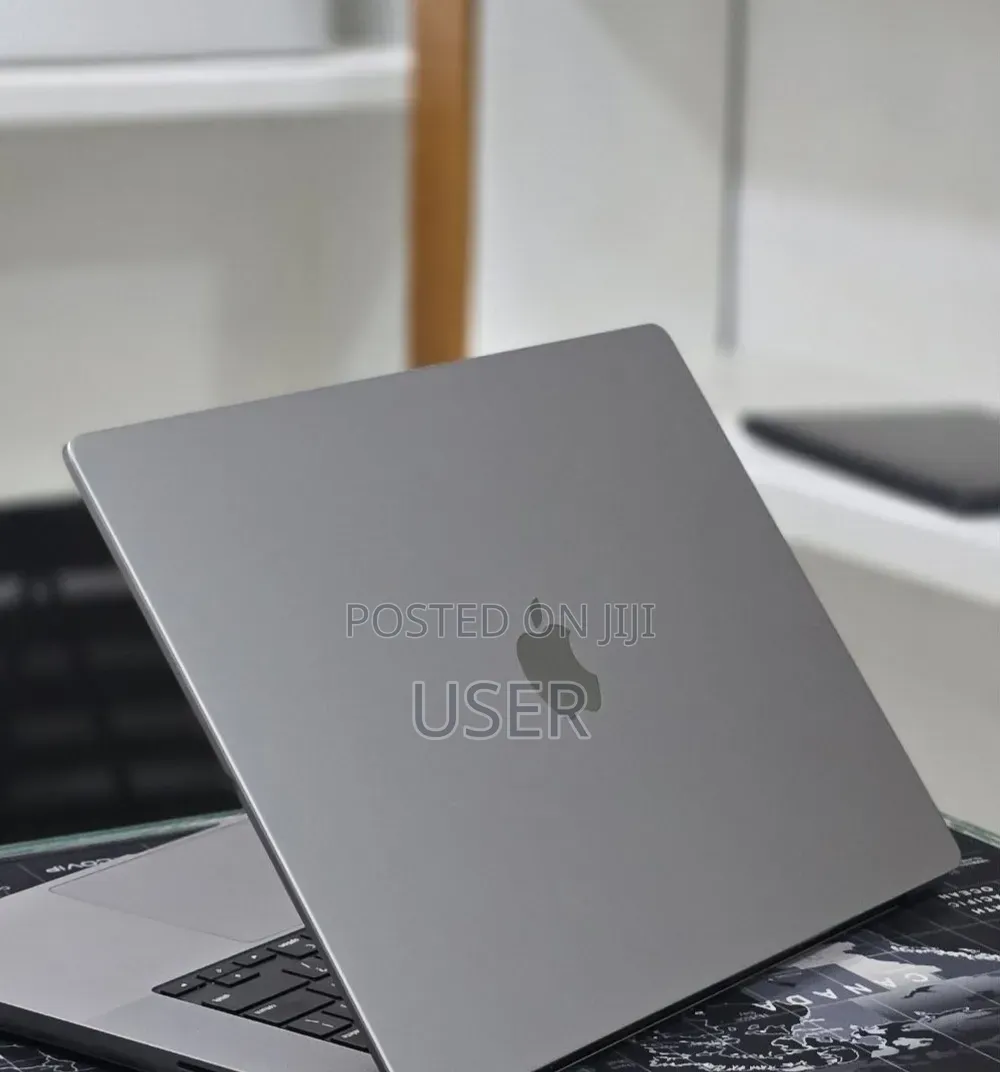 New Laptop Apple MacBook Pro 2023 M2 16GB Intel Core i7 SSD 512GB