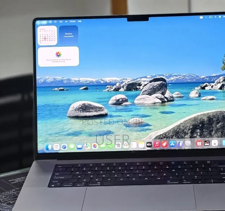New Laptop Apple MacBook Pro 2023 M2 16GB Intel Core i7 SSD 512GB