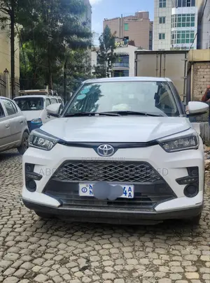 Toyota Raize 2022 White