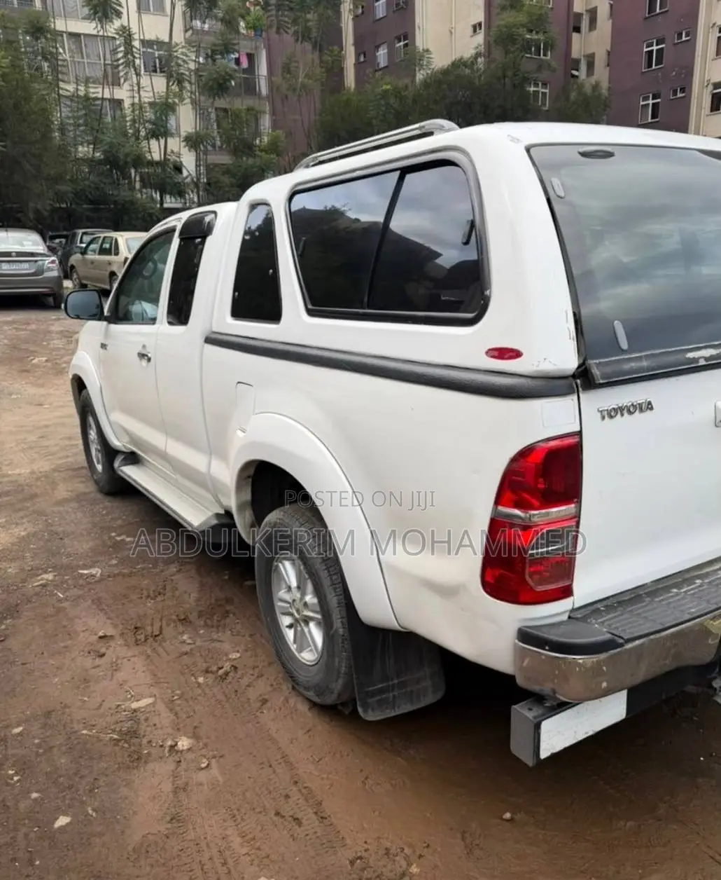 Toyota Hilux 2013 White