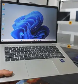 New Laptop HP EliteBook 840 G10 16GB Intel Core i7 SSD 512GB