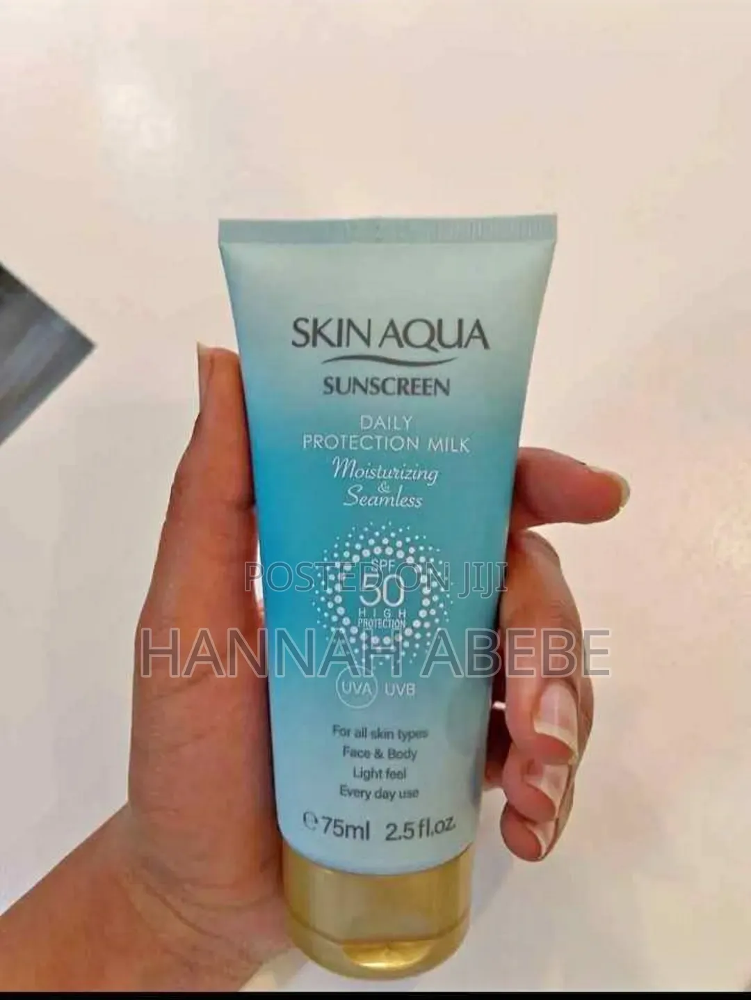2500 Skin Aqua Sunscreen